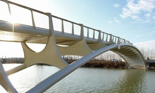 Kiderült, ki kivitelezi a bicikliseknek épülő ártéri hidat a Dunán