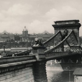 Az elmúlt közel 180 év alatt a hídról sok fotó készült